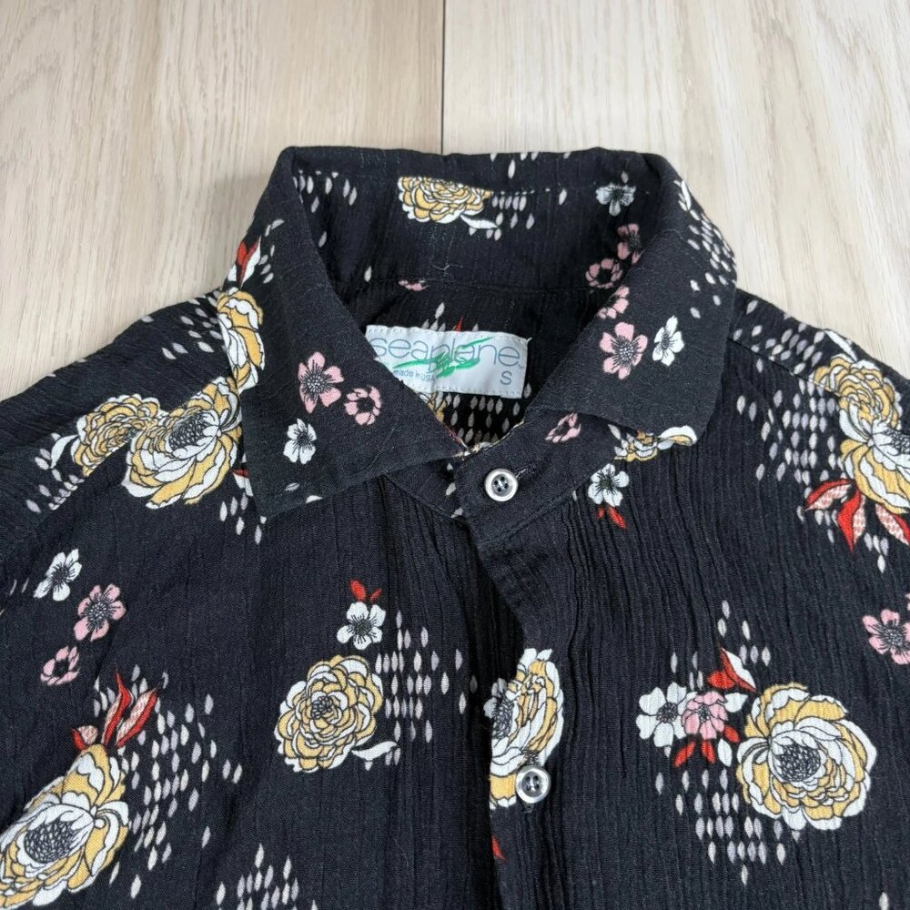 Seaplane Mens Black Floral Hawaiian Short Sleeve Comfy Button Up Shirt Size S - Picture 4 of 13